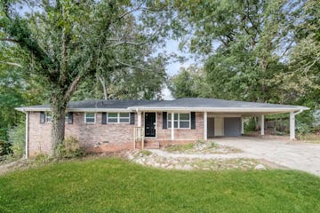 6200 King Arthur Dr Douglasville, GA 30135